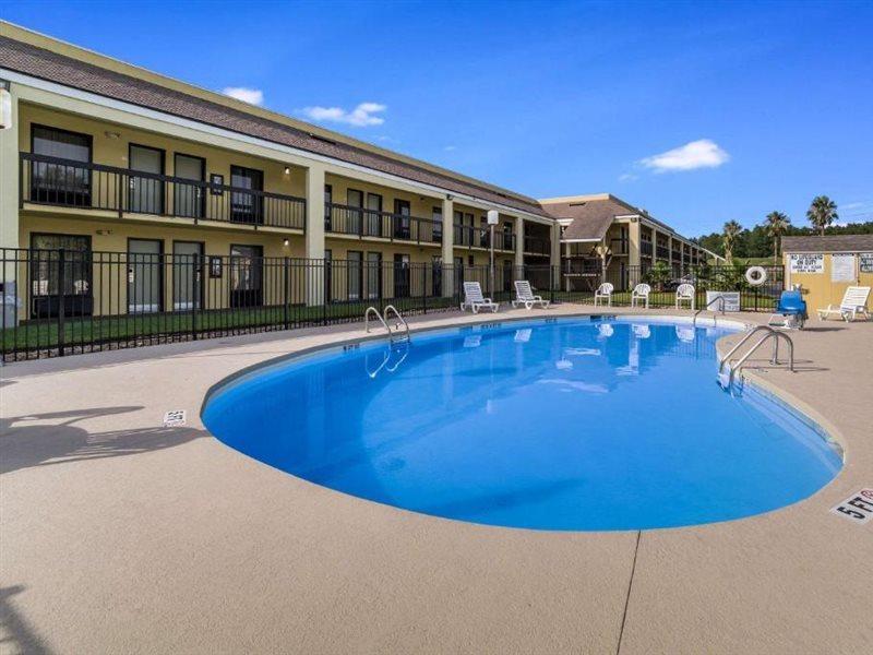 Quality Inn Coliseum North Charleston Exterior photo