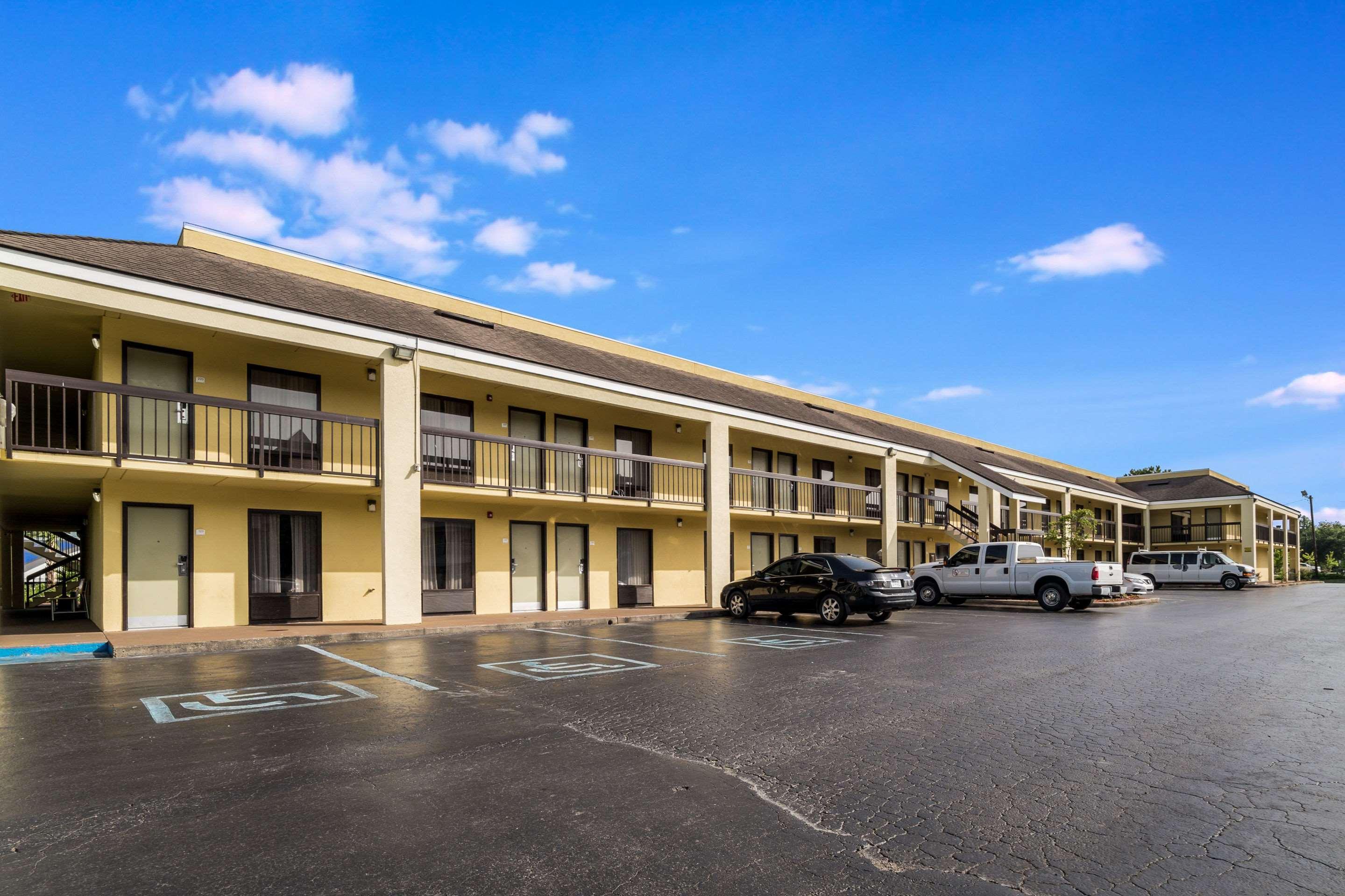 Quality Inn Coliseum North Charleston Exterior photo