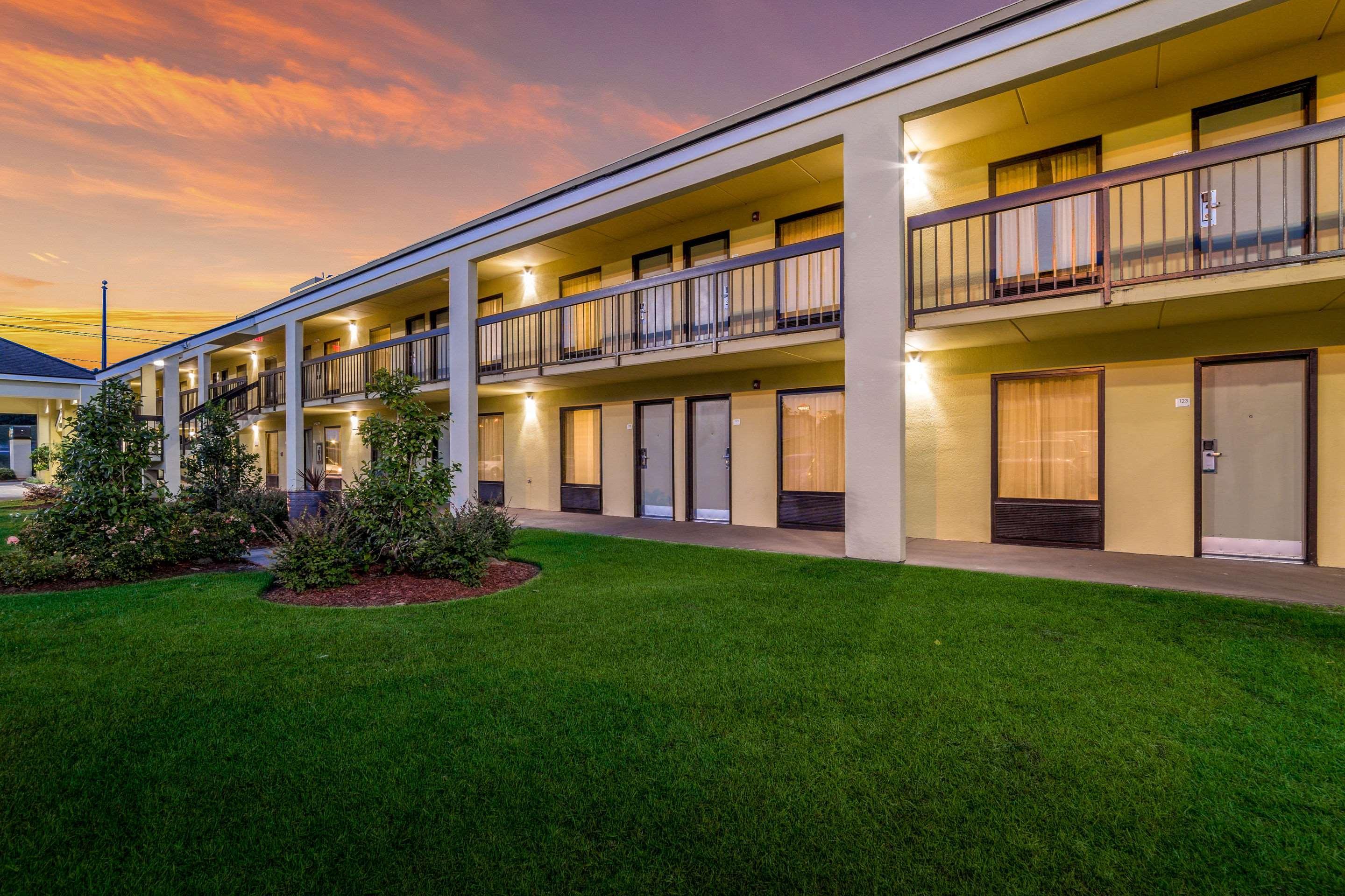 Quality Inn Coliseum North Charleston Exterior photo