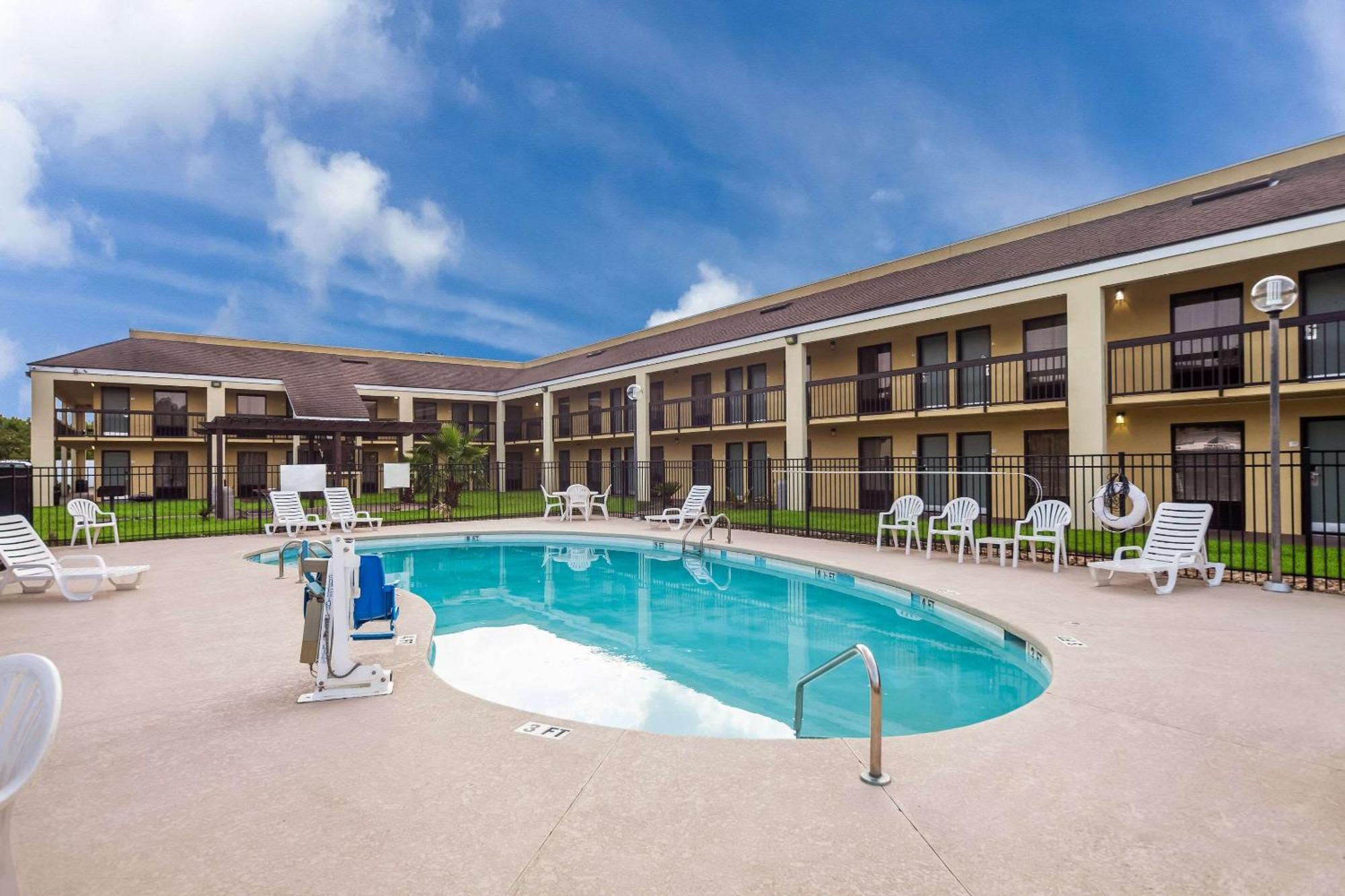 Quality Inn Coliseum North Charleston Exterior photo