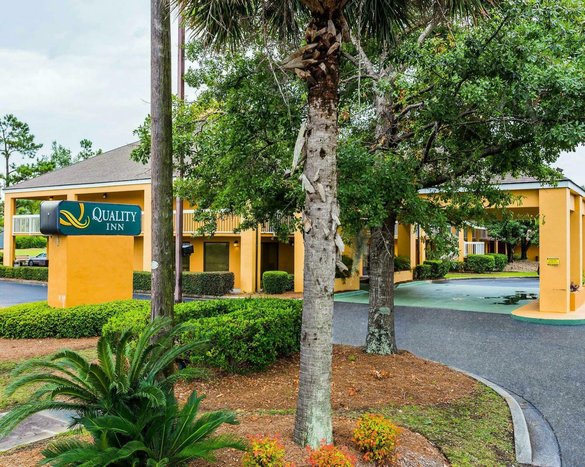 Quality Inn Coliseum North Charleston Exterior photo